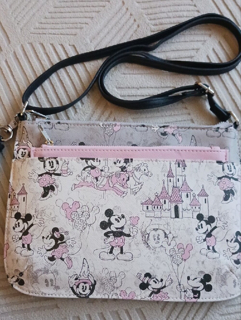 Disney Pink, White and Black Minnie Mouse Crossbody Bag with Tassel - Picture 3 of 13